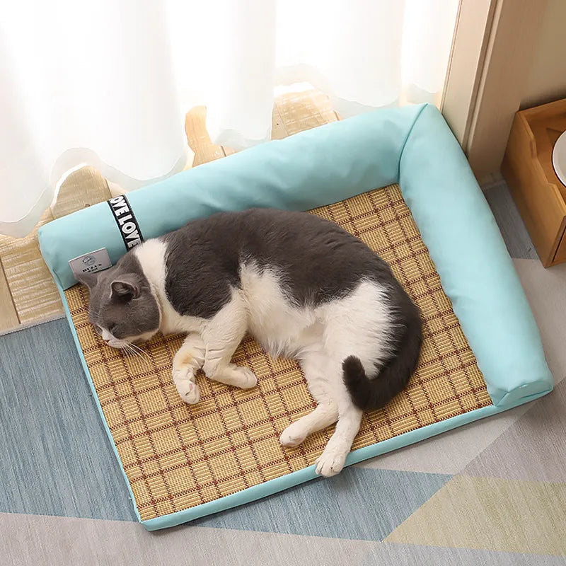 Green corner pet bed with soft, plush edges, perfect for cats or small dogs for cozy comfort