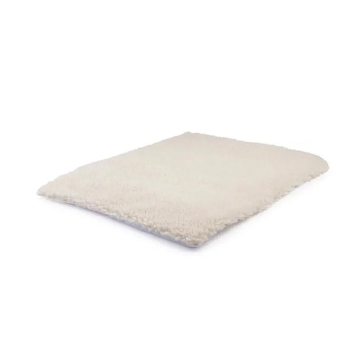 Soft, rectangular pet bed for dogs and cats, featuring self-warming insulation for comfort