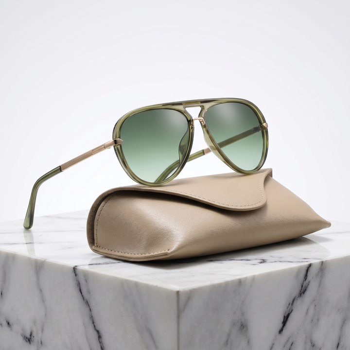 Versatile unisex vintage pilot sunglasses; a sleek fashion accessory providing crucial UV400 defense.