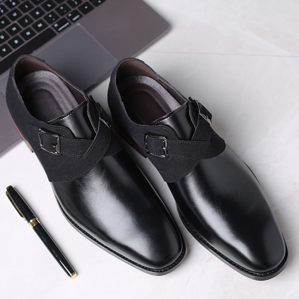 Stylish Bellagio men's black leather Derby shoes, providing comfort & elegance for professional & dress occasions.
