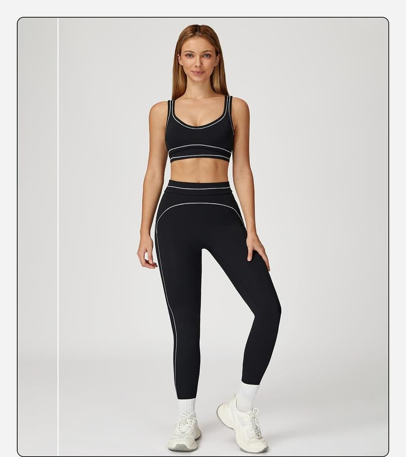 Woman wearing sculpting workout active set, two-piece leggings & sports bra, ideal for gym, yoga, & fitness.