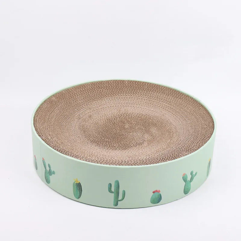 Elegant cactus cat scratcher, combining a corrugated cardboard base with natural sisal for healthy claws.