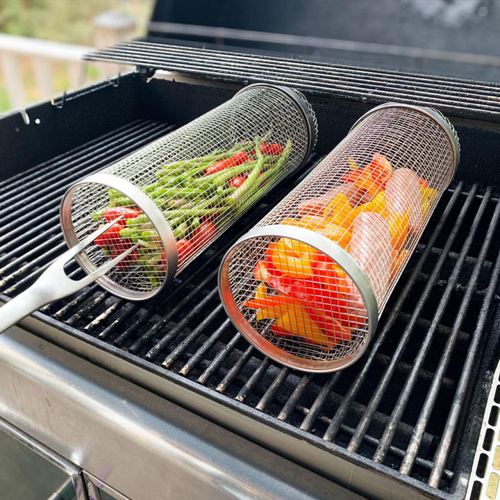 Innovative rolling grill basket, 360-degree rotation for perfectly cooked BBQ foods. Essential grilling accessory.