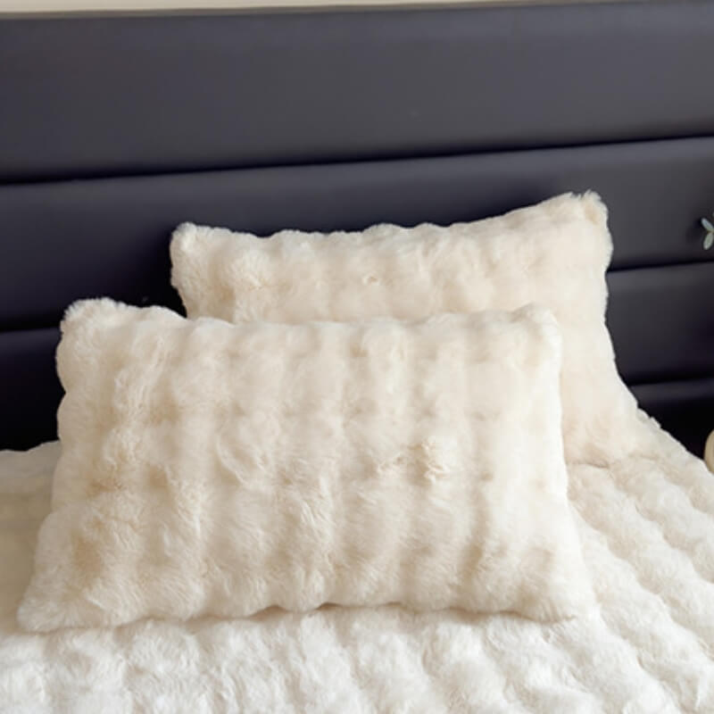 Comfortable soft bedding: plush faux fur mattress protector, all sizes