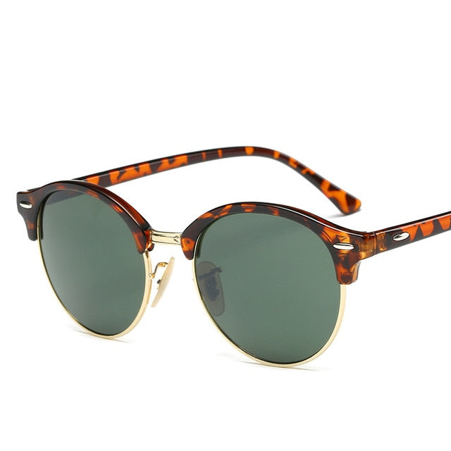 Stylish unisex alloy frame sunglasses. Features UV400 eye protection & anti-reflective mirror lenses for summer.