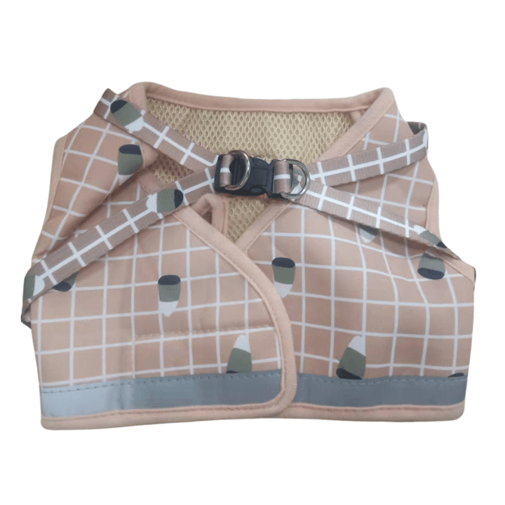 Cat harness and leash set with reflective material, adjustable for comfort and secure outdoor adventures.