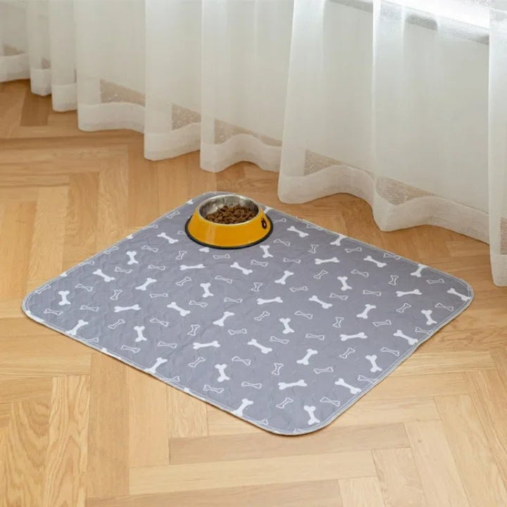 Durable washable pet mat, waterproof and absorbent for effective pet training