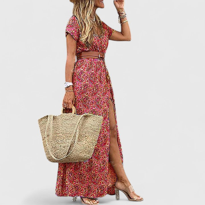 Fashionable women's boho print maxi dress, featuring a gathered waist for a chic and comfortable look.