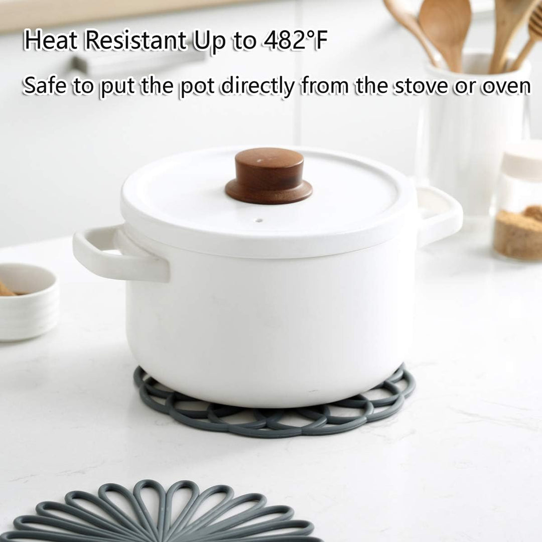 Smart home decor: 3 heat-resistant silicone coasters, perfect non-slip table pads.