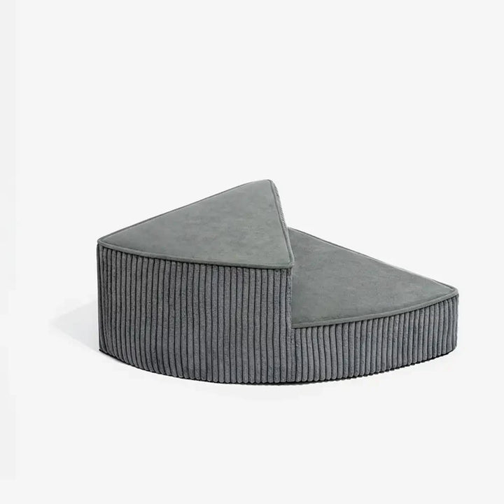 Cat steps: Joint-friendly corduroy spiral design, ideal for felines