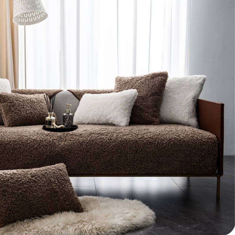 Unisex luxury non-slip fleece couch cover, warm pet-friendly sofa mat for living room furniture