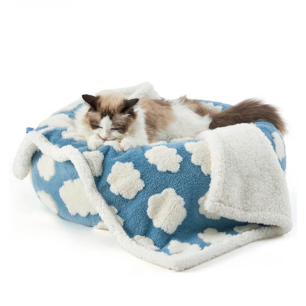 Stylish waterproof pet blanket with soft sherpa fleece, perfect for dog bed, car, or home use.