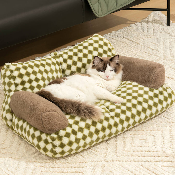 Classic pet bed with diamond quilting, 'Vintage Diamond' for stylish cats & dogs