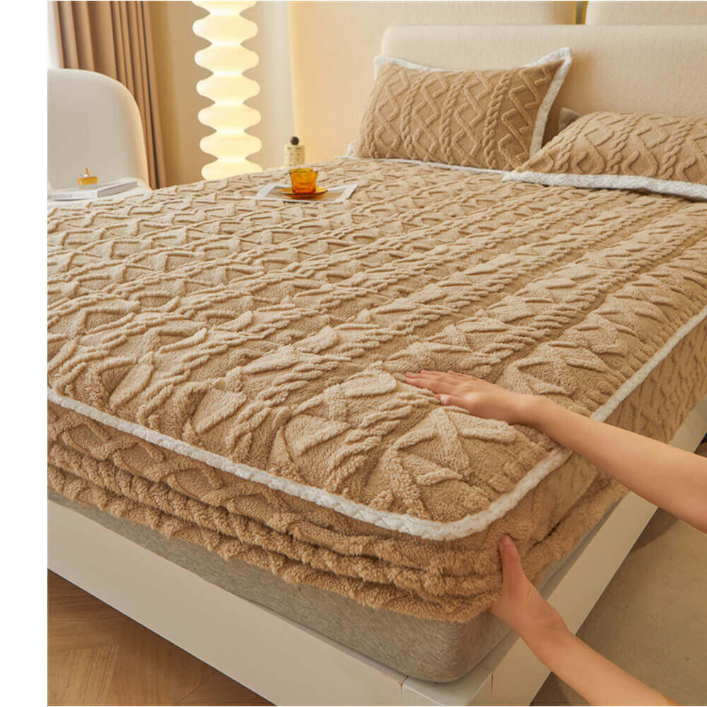 Ultra-soft fluffy mattress cover, adds a layer of warmth to your bedding