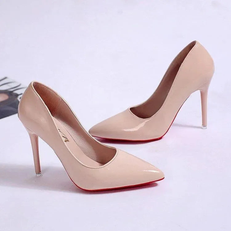 Timeless elegant black stiletto pumps for women, versatile pointed toe high heels for fashion.