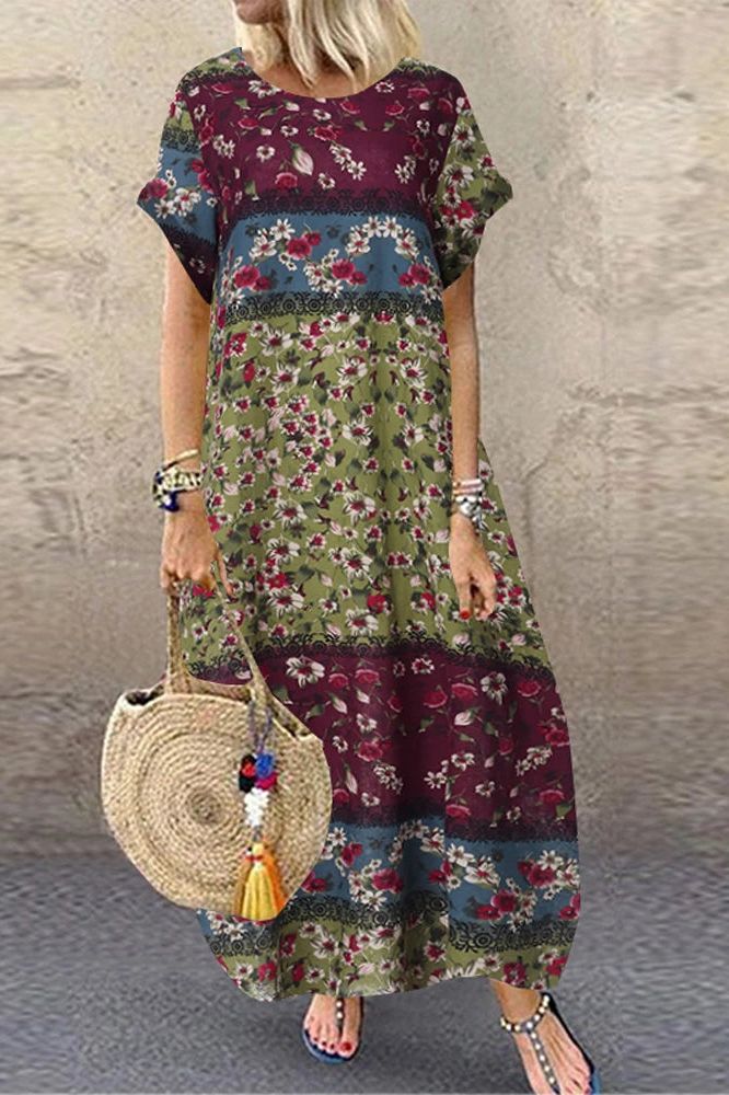 Versatile women's summer maxi dress, combining comfort with an elegant, relaxed flowy design.