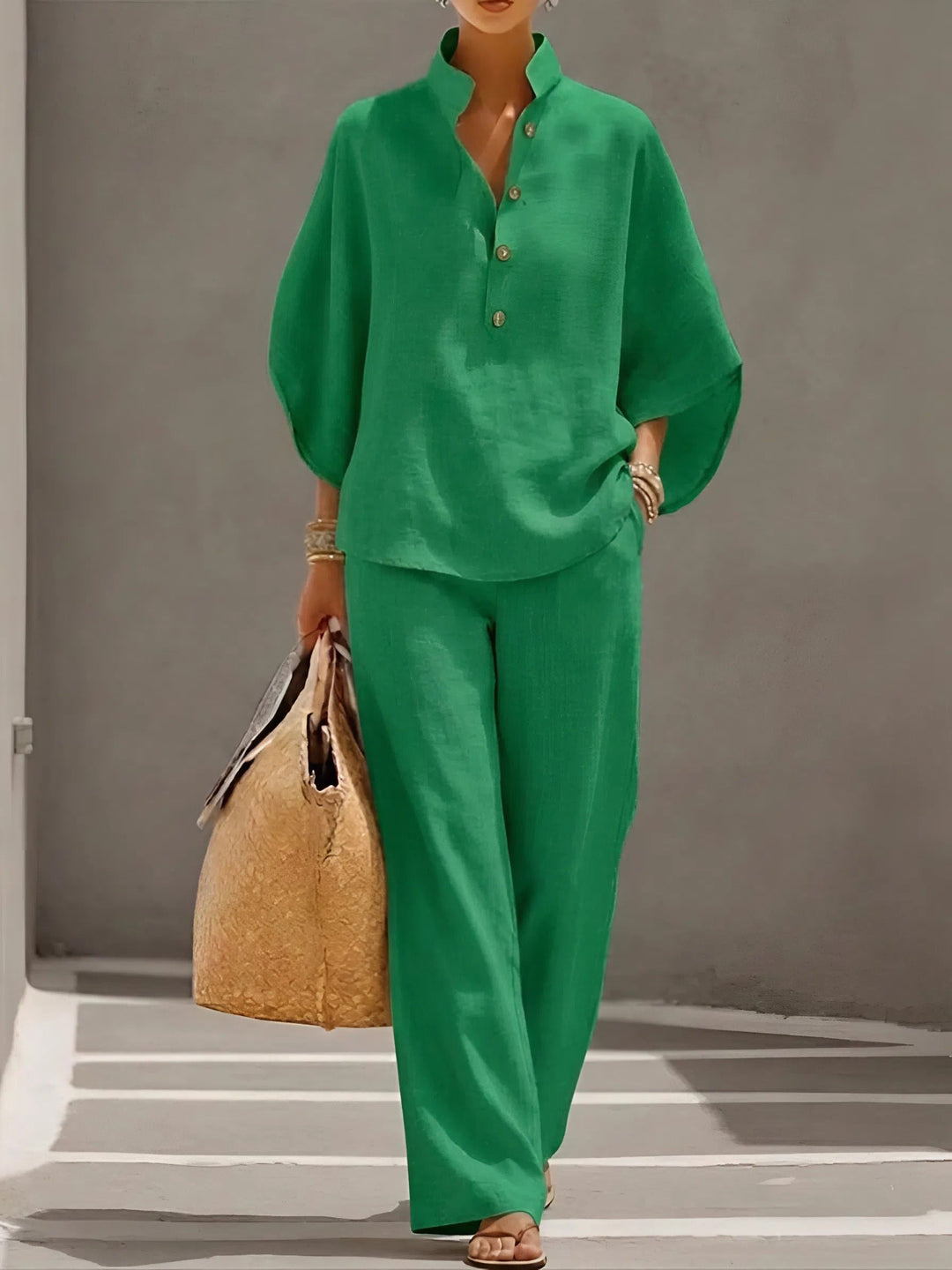 Comfortable wide leg pants for women, part of a matching two-piece set, ideal for casual elegance.