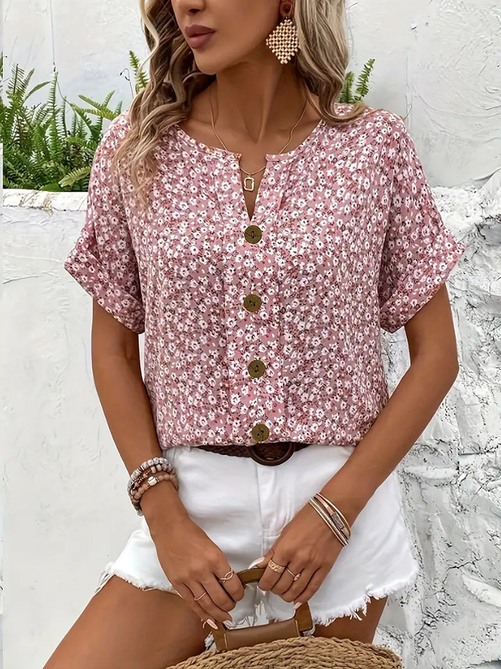 Elegant women's Maren top: floral print, loose fit, long sleeves. A comfortable and fashionable button-up blouse.