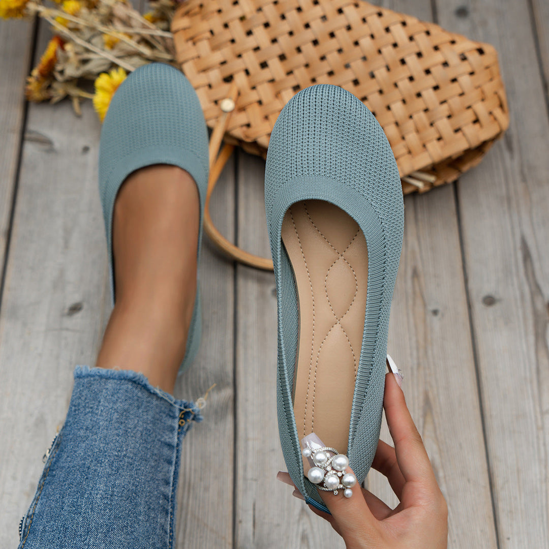 Health-conscious women's orthopedic slip-on flats, promoting foot wellness & comfort.