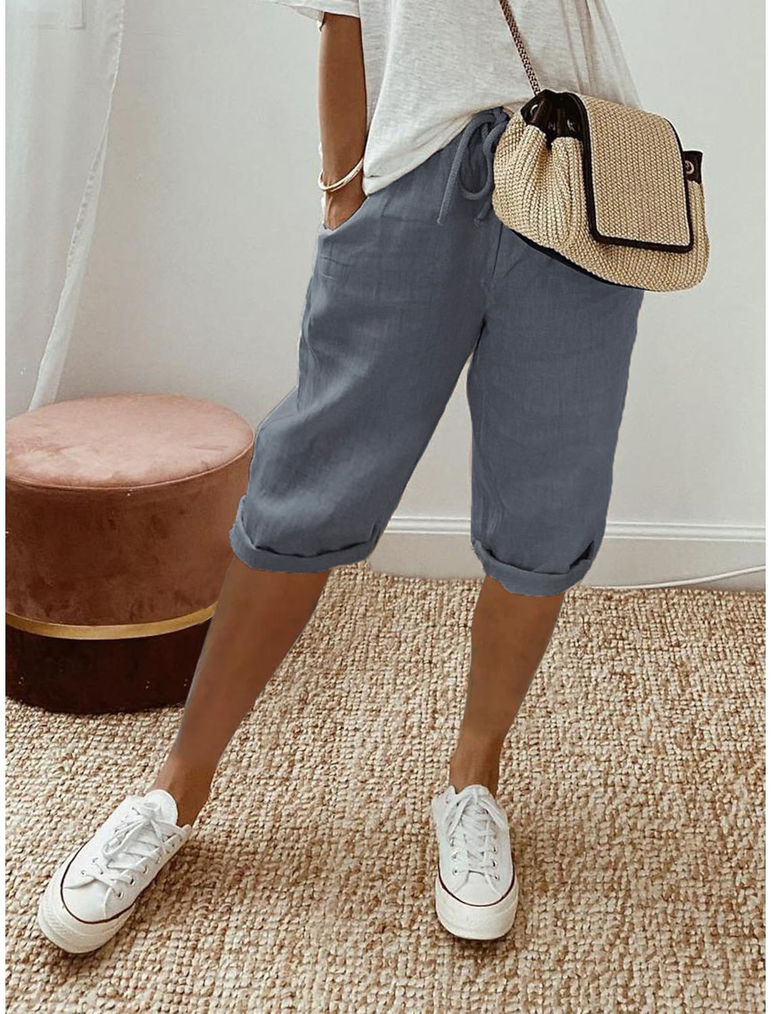 Elastic waist women's relaxed fit capri trousers for ultimate comfort, perfect as casual summer pants.